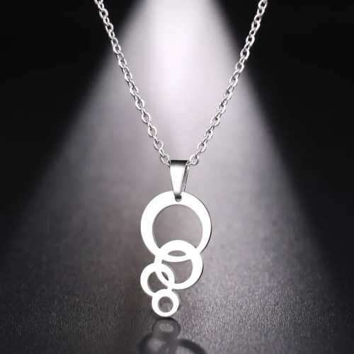 TITANIUM (NEVER FADE) FOUR CIRCLES PENDANT Necklace 45cm (SILVER ONLY)