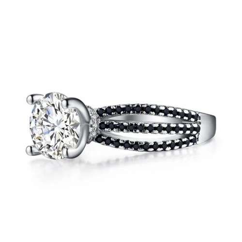 Retaill Price R3299 2CT SOLID 925 STERLING SILVER MODERN RING SIZE 9 US