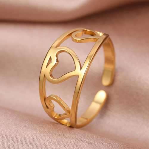Retail Price R1099 TITANIUM (NEVER FADE) SILVER THREE HEARTS RING (RESIZE ABLE)