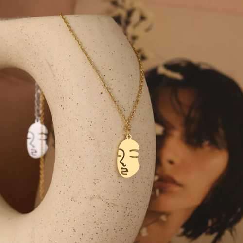 Retail Price R1199 TITANIUM (NEVER FADE) SILVER WOMAN FACE Necklace 45cm