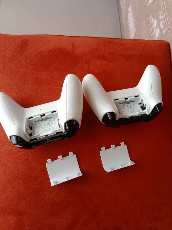 Xbox One S + 2 XOne S controllers