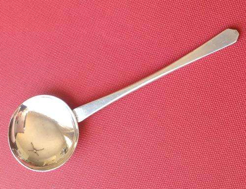 Stylish silverplate sugar spoon (Hallmarked Yeoman Plate EPNS - Made in England)
