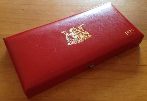 Empty RED SA Mint Box for 1979 Long Proof set