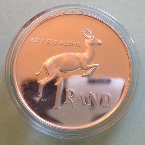 RSA Proof 1982 Silver One Rand in capsule