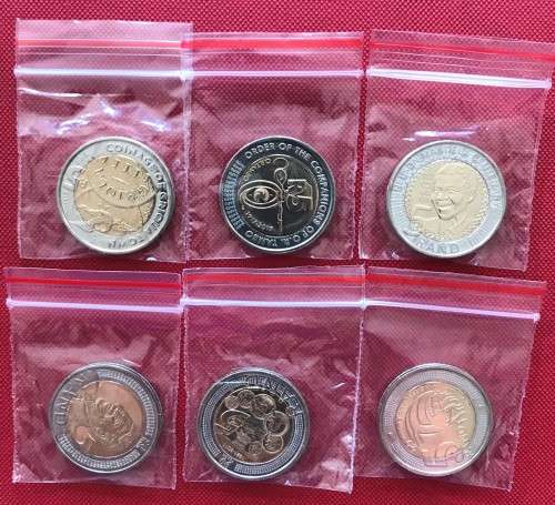 STUNNING SIX uncirculated bi-metal R5 coins (2008, 2011, 2014, 2015, 2017 & 2018 Mandela) in ziplock