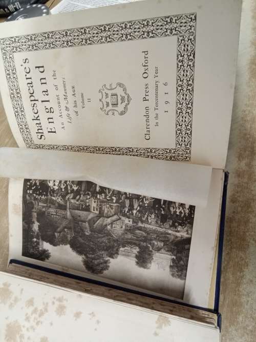 Shakespeare`s England: an Account of the Life and Manners of his Age. In two volumes. London: Oxford