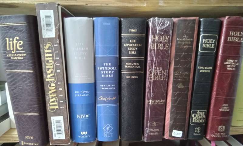 Bibles [various] - R850