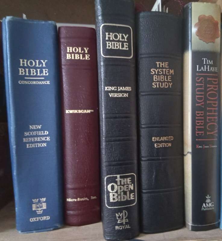 Bibles: KJV from R500 +