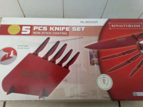 Royalty Line 5 piece knife set with acrylic stand - red and black