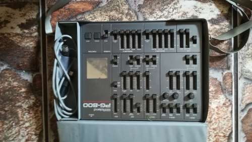 Roland PG800 Synthesizer Controller