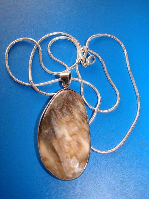 GENUINE HAND CRAFTED STONE PENDANT WITH SNAKE CHAIN NECKLACE : FREE SHIPPING