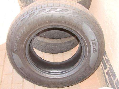 SET OF 4 GOOD USED BAKKIE TYRES :PIRELLI SCORPION ATX : 215/80/R15