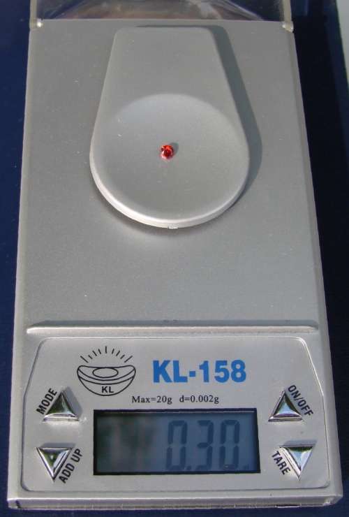 EXTREMELY ACCURATE DIGITAL CARAT SCALE