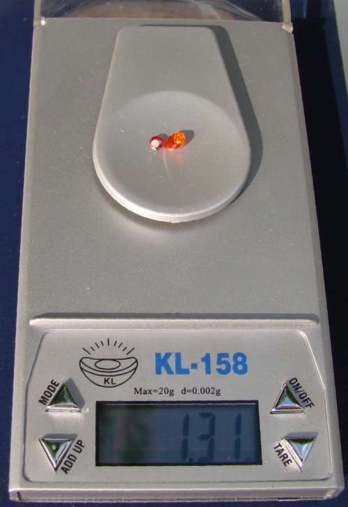 EXTREMELY ACCURATE DIGITAL CARAT SCALE