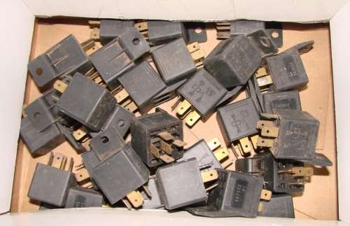 BOSCH RELAYS : 12V 20-30AMP : 5 PIN : SOLD INDIVIDUALLY