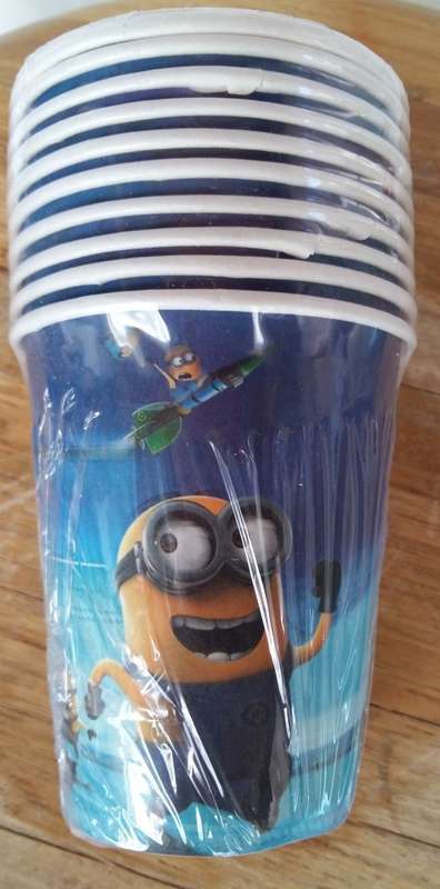 Minion paper cups (10)