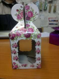 Foldable gift box with roses - stunning