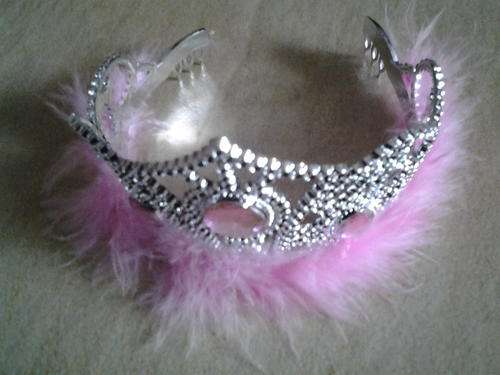 Plastic Plastic crown, perfect for princess party