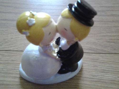 Wedding bride and groom caketopper 10cm
