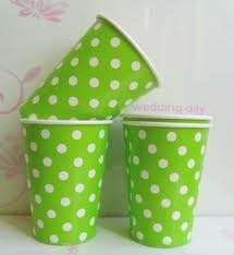Lime green polka dot paper cups, 10 per pack