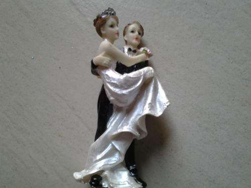 Wedding bride and groom caketopper 14cm