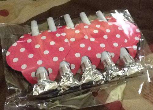 Pink polka dot Minnie Mouse kids party blow outs ( 5 per pack)