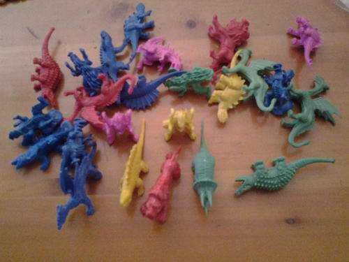 Small dino fugurines, +- 6cm, 24pcs