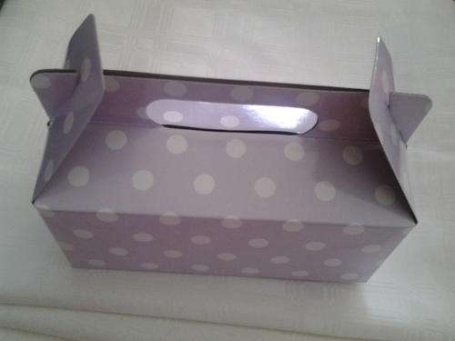 Lilac polka dot party boxes - 5 per pack was R25 now R13
