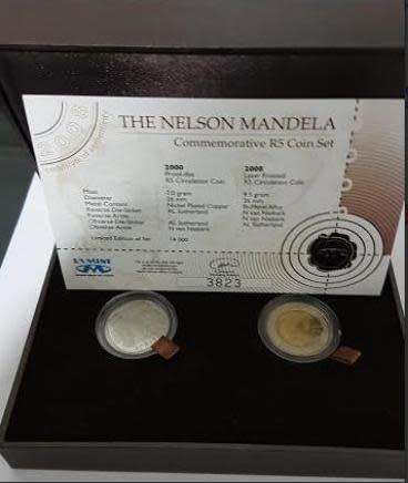 Nelson Mandela Commemorative R5 set(2008 - Laser Frosted & 2000 - Proof Like)