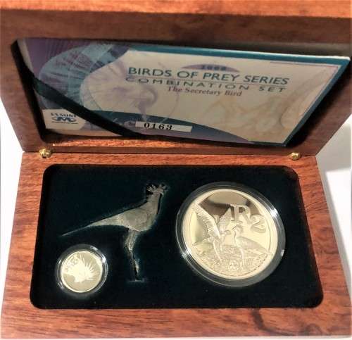 2006 Crown, Tickey and Charm(Birds of Prey Sets - The Secretary Bird)