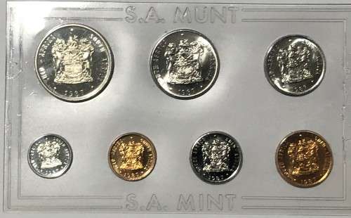 1987 UNC Set in original packaging(Nickel R1)