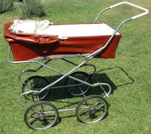 VINTAGE BABY PRAM
