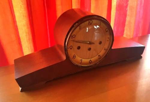 Superb Mantel Clock