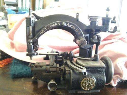 Highly collectable!!! Antique Grossmann Anita B II hand operated sewing machine. Extremely rare!!!