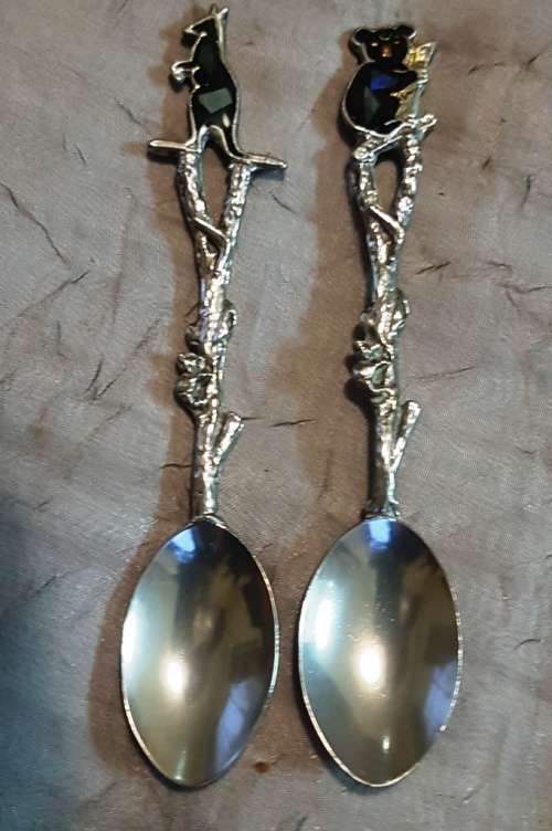 Handmade - AUSTRALIA - Teapoon set of Kangaroo & Koala