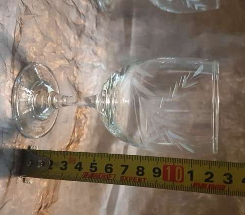 CUT GLASS !!! - Set of SIX beautiful Wine glasses - Stunning
