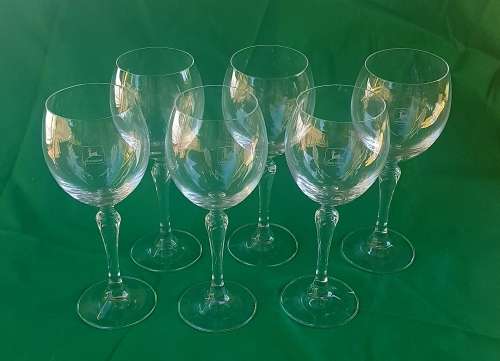 Stunning - Very Special - Set of Crystal Wine Glasses with John Deere Logo - Original Packaging
