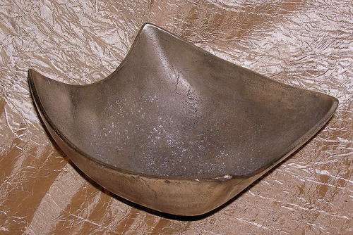Must have Item!!! Beautiful large Pewter bowl with 4 small feet.