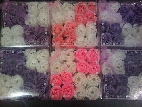 Rose petals for your relaxing bath time. THE PERFECT VALENTINES GIFT !!!!!!