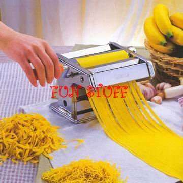 PASTA MAKER.