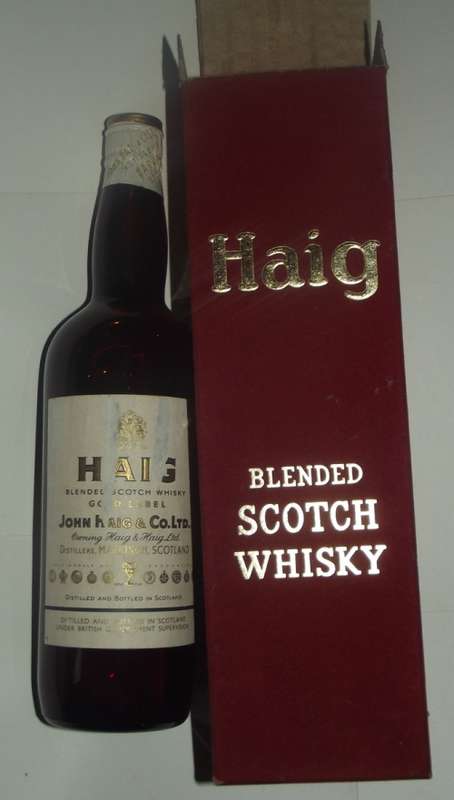 Haig Blended Scotch Whisky ; Gold lable Distillers Markinch ,Scotland in felt box