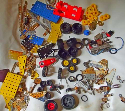 Large meccano set