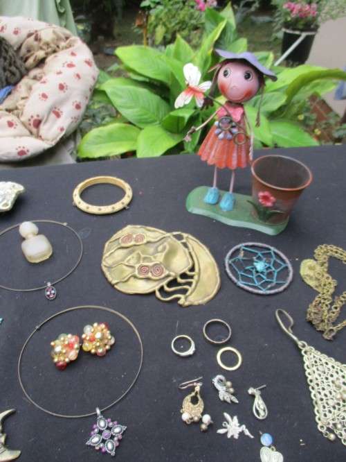 Mixed Batch of Costume Jewellery and other