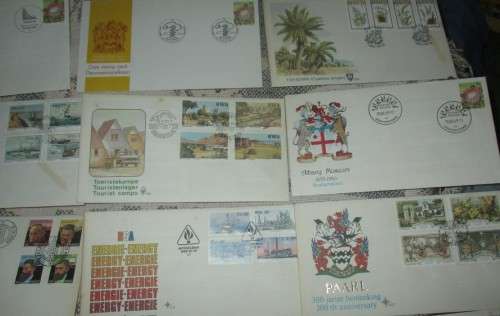 First day Covers x100
