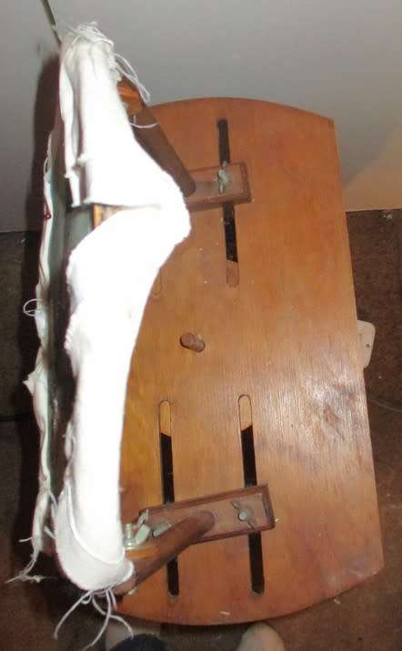 Rotating Canvas Easel with attachments