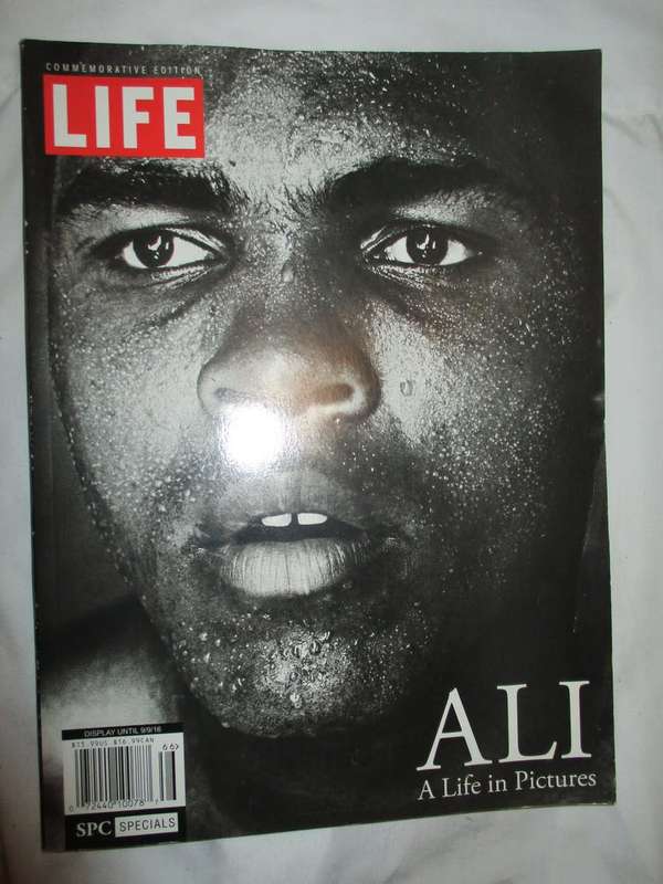 LIFE ALI : A Life In Pictures . Life Magazine