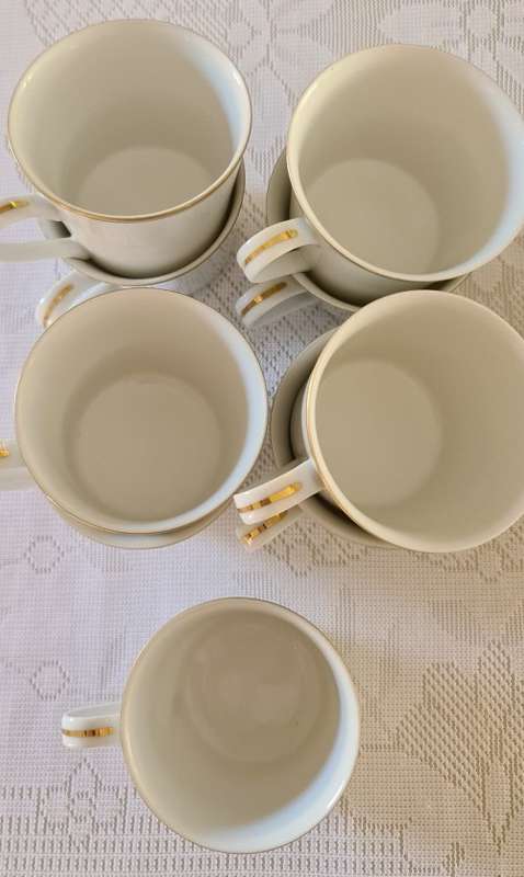 Cups Saucers
