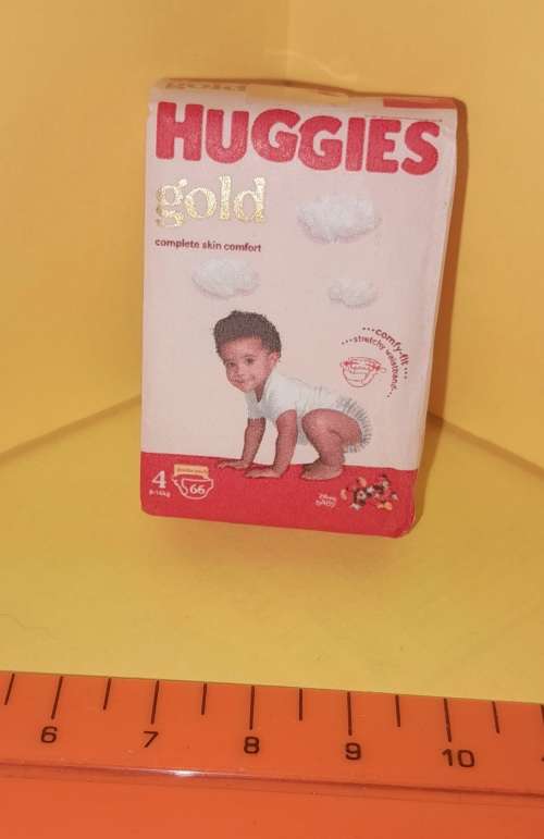 Checkers Mini Huggies Gold