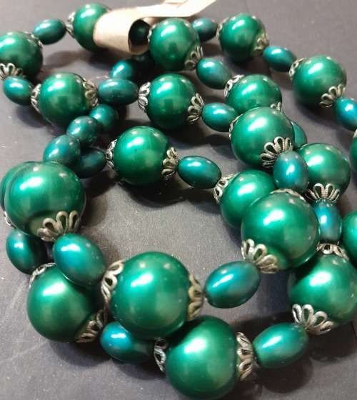 String of Beads Green