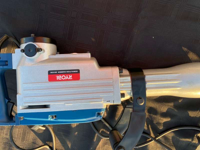 Ryobi 1600W Demolition Hammer (DH-65K)